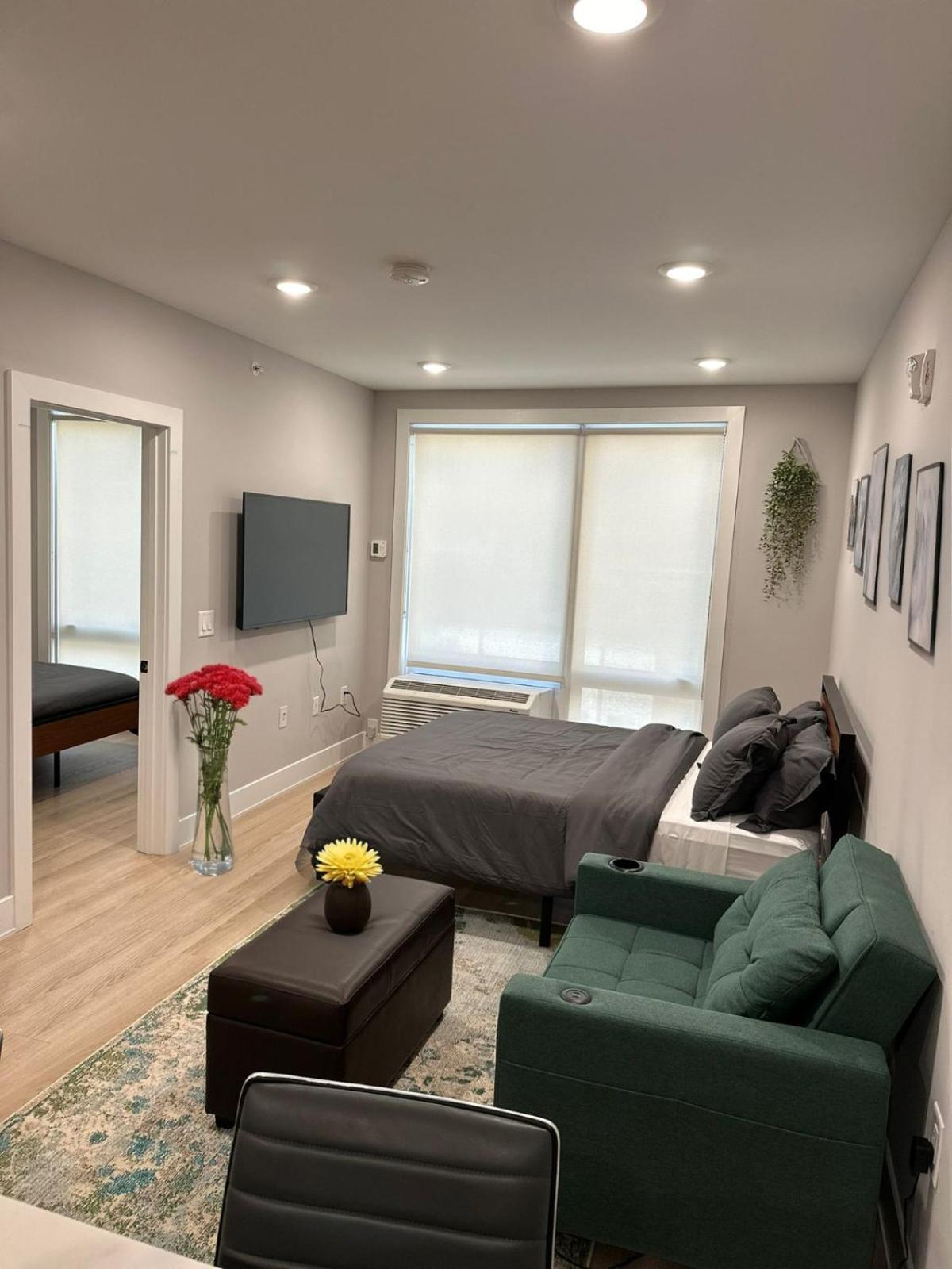 Luxury Stay For Nyc Visit Jersey City 7 Min Walk Nyc Train Station Exterior foto